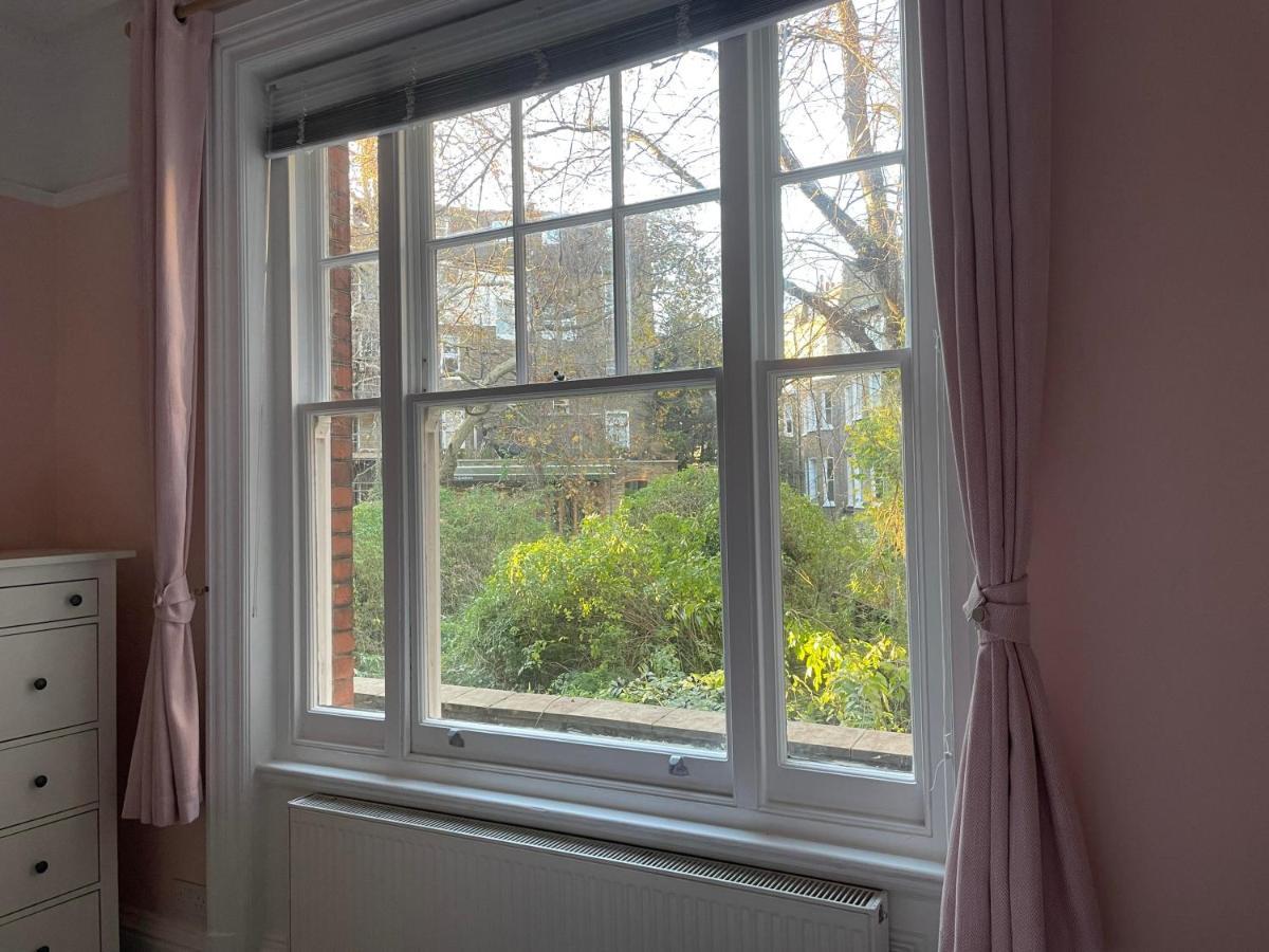 1 Bedroom In The Heart Of West Londra